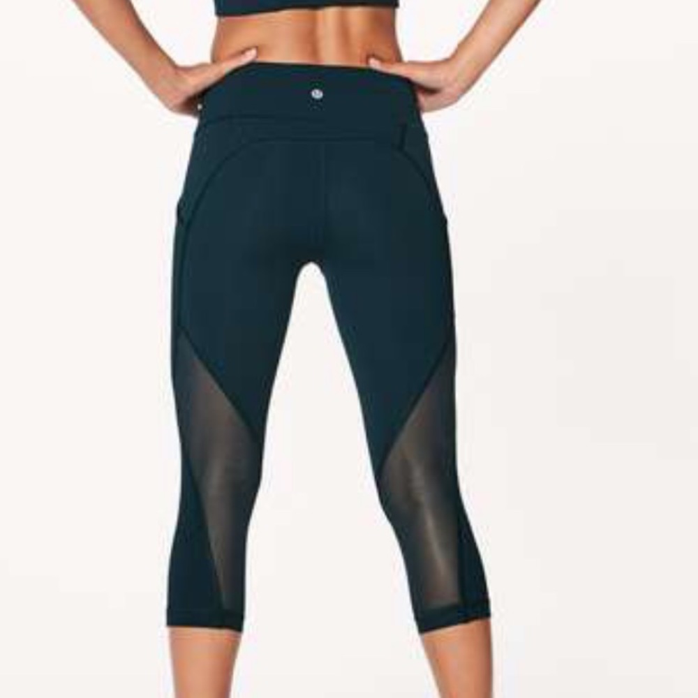 Lululemon sweat your heart out crop Size 10